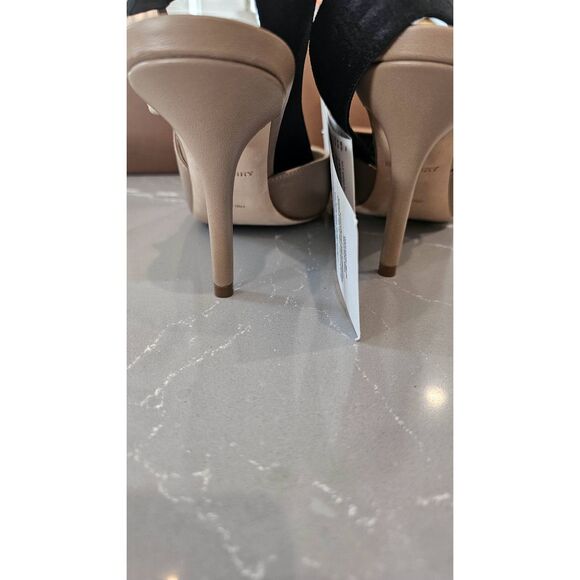 Burberry Logo Leather Slingback Pupms.   Store display. Comes with box and dust - Picture 12 of 13